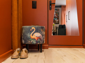 Апартаменты Новые Дизайнерские с Видом на Верхнее Озеро