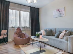 Апартаменты SKY INN Color Pink