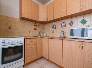 Апартаменты рядом с МНТК Федорова Забалуева 51/5