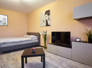 Апартаменты на Марковникова 10а