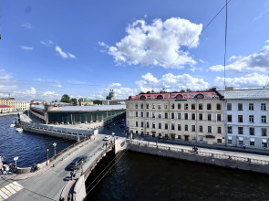 Квартира Уютная с видом на реку Мойку