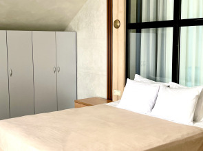 Отель Огонек