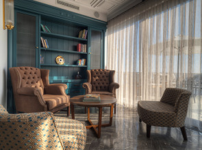 Vivid Blue Serenity Resort