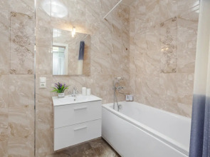 Апартаменты Дизайнерские RentPlaza 1