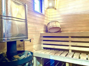 Гостевой дом У Пруда от Травел Хотелс Антураж