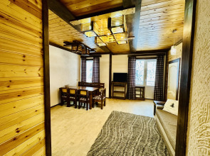 Квартира на Аланской, 25 "Трехкомнатные"