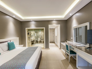 SUNRISE Garden Beach Resort