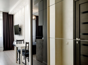 Апартаменты на Сарыгина 37