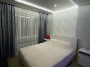 Квартира Уютная трёхкомнатная квартира в центре города