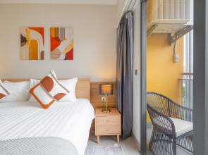 Апартаменты Lakeside Residences by NLA