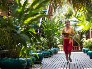 Отель Angkor Village