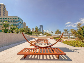 Апартаменты Bnbmehomes Marina Gem 5 min walk to Flying Cup - 2503