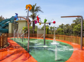 Lara Barut Collection