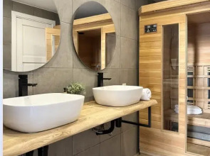 Частный Дом Барнхаус №4 с инфракрасной сауной и горячим Чаном на 6 человек