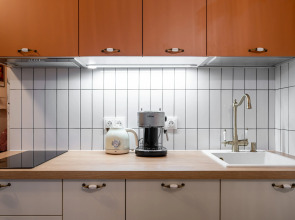 Квартира Яркая студия у метро Пионерская