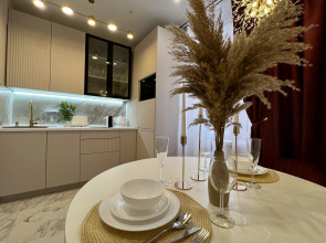 Апартаменты Дизайнерская квартира в Жк Российский с панорамной лоджией