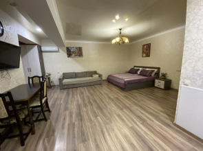 Апартаменты Студия в новостройке на первом этаже