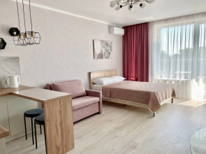 Апартаменты с бассейном у моря