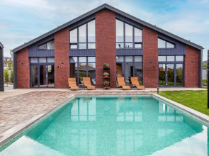 Коттеджи Река-Река