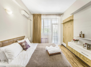 Апартаменты on Aram Street 4/3-19