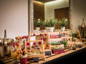 Отель JW Marriott Absheron Baku