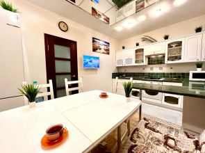 Просторные двухкомнатные Апартаменты в ЖК Камелот рядом с Набережной р. Волга (Садовая 335)