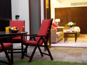 Отель JA The Resort - JA Palm Tree Court