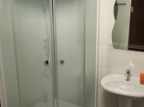 Отель Валери