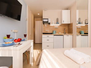 Апартаменты Aquamarine от Home24