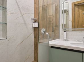 Апарт-отель Stylo Residences & Suites