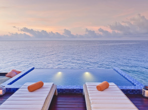 Grand Park Kodhipparu Hotel