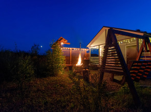 Na Beregu Reki S Bannym Chanom Guest house