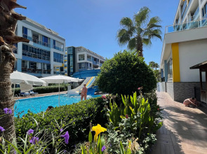 Апартаменты у моря 320 м с балконом