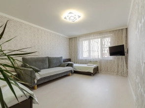 Апартаменты "Белоснежная 2 комнатная на Франко"