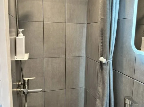 Частный Дом в Окружении Кедpового Леса со Своей Террасой и Мангальной Зоной