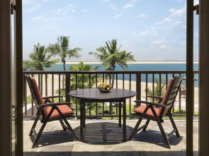 Отель JA The Resort - JA Palm Tree Court