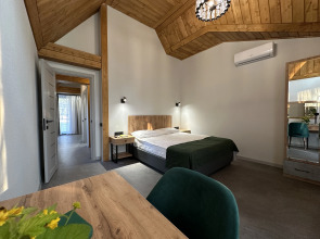 Отель Озеро