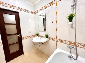 Просторные двухкомнатные Апартаменты в ЖК Камелот рядом с Набережной р. Волга (Садовая 335)