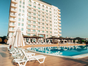 Crowne Plaza Hotel Antalya, an IHG Hotel