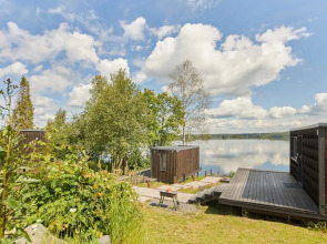 Гостевой дом Дом у озера 4Стихии