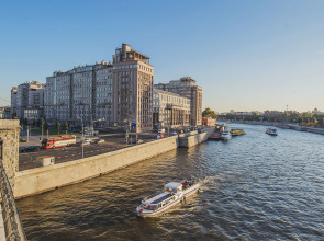 Квартира GM Apartments Стильная Трехкомнатная в Доме на Набережной