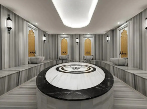 Отель Gleam Collection Hotel