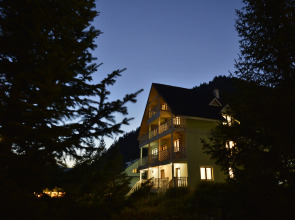 Отель ГК Ареда 1 - Mountain