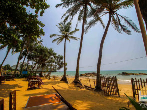 Отель Yoho Rivi Ras