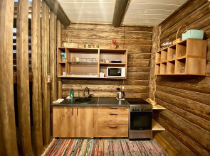 Гостевой дом Избушки guestHouse Маленькая