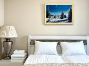 Апартаменты уютные ApartMari Пионерский: с видом на море, первая линия с выходом на пляж