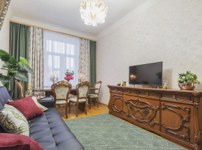 Квартира GM Apartments Уютная двушка рядом с Кремлем и Арбатом