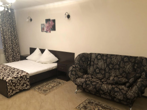 Гостиница Мир на Карбышева