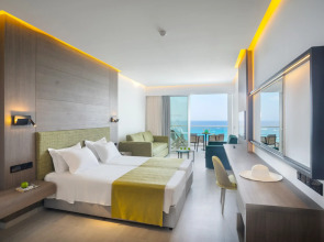 Отель Cavo Maris Beach