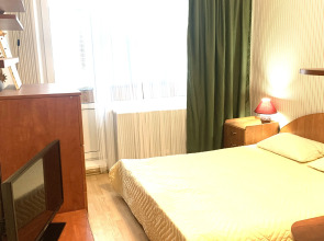 Апартаменты Квартира недалеко от Центра